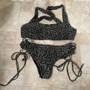 Billabong animal print bikini set